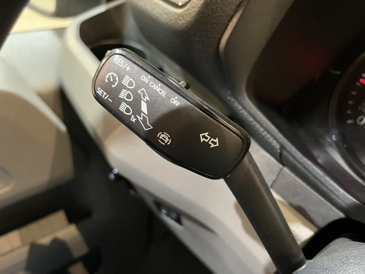 35 2.0 TDI L4H3 180 PK / Euro 6 / Trekhaak 3.000 KG / Airco / CarPlay / Cruise Control / PDC / 57.400 KM !!