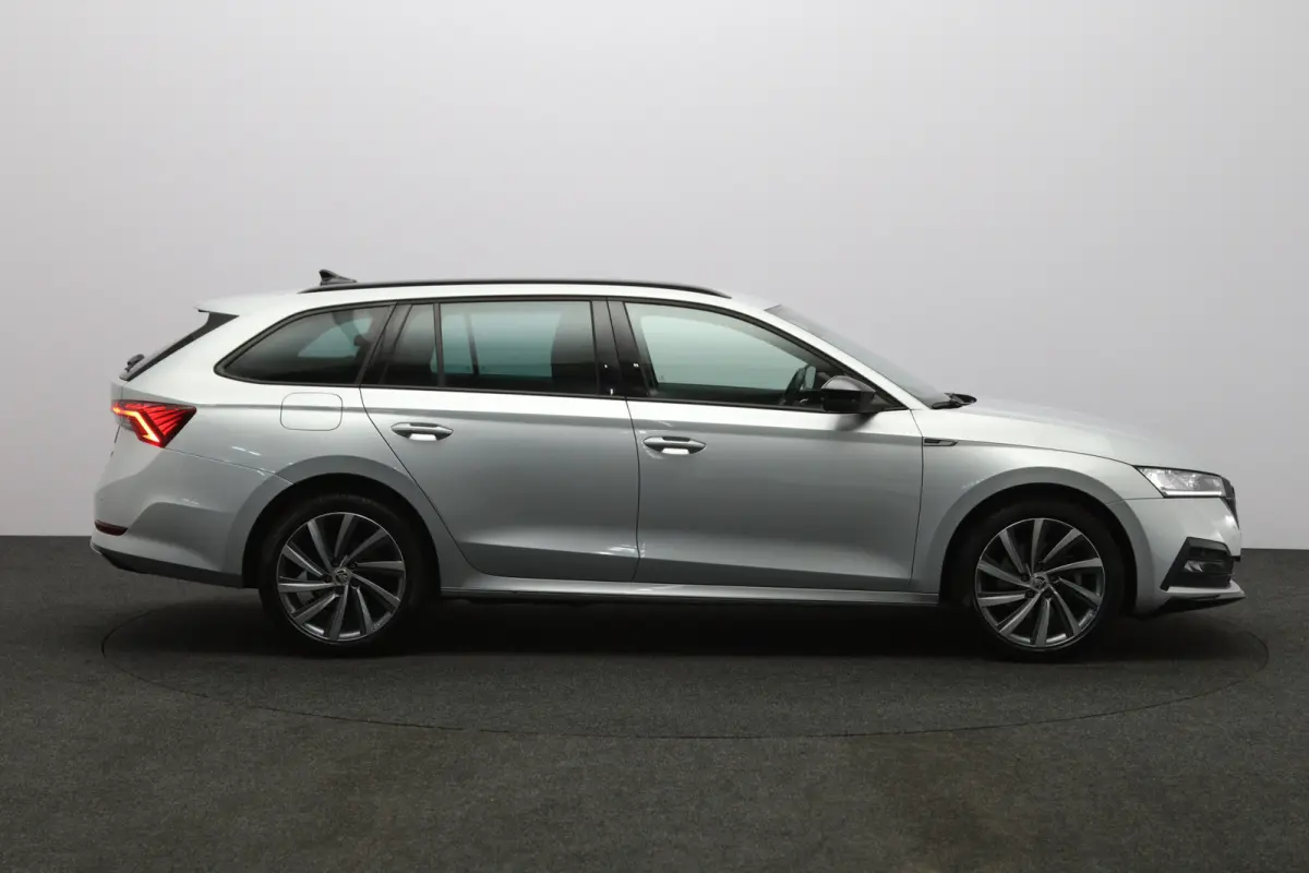 1.4 TSI iV PHEV 204 PK Sportline Business, Keyless, Carplay