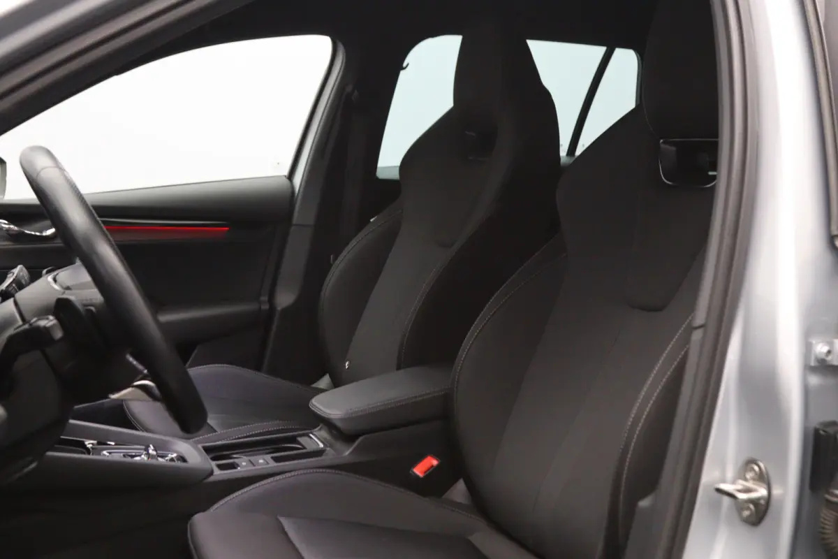 1.4 TSI iV PHEV 204 PK Sportline Business, Keyless, Carplay