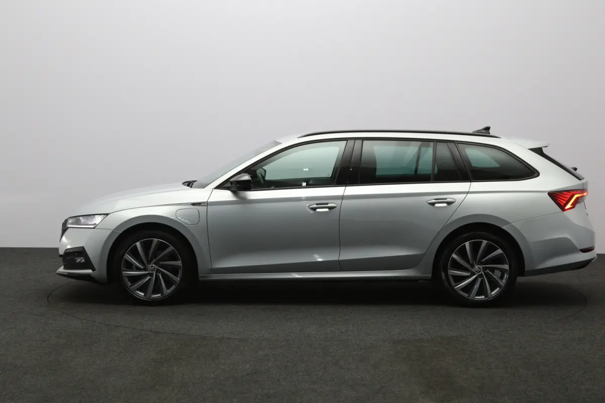 1.4 TSI iV PHEV 204 PK Sportline Business, Keyless, Carplay