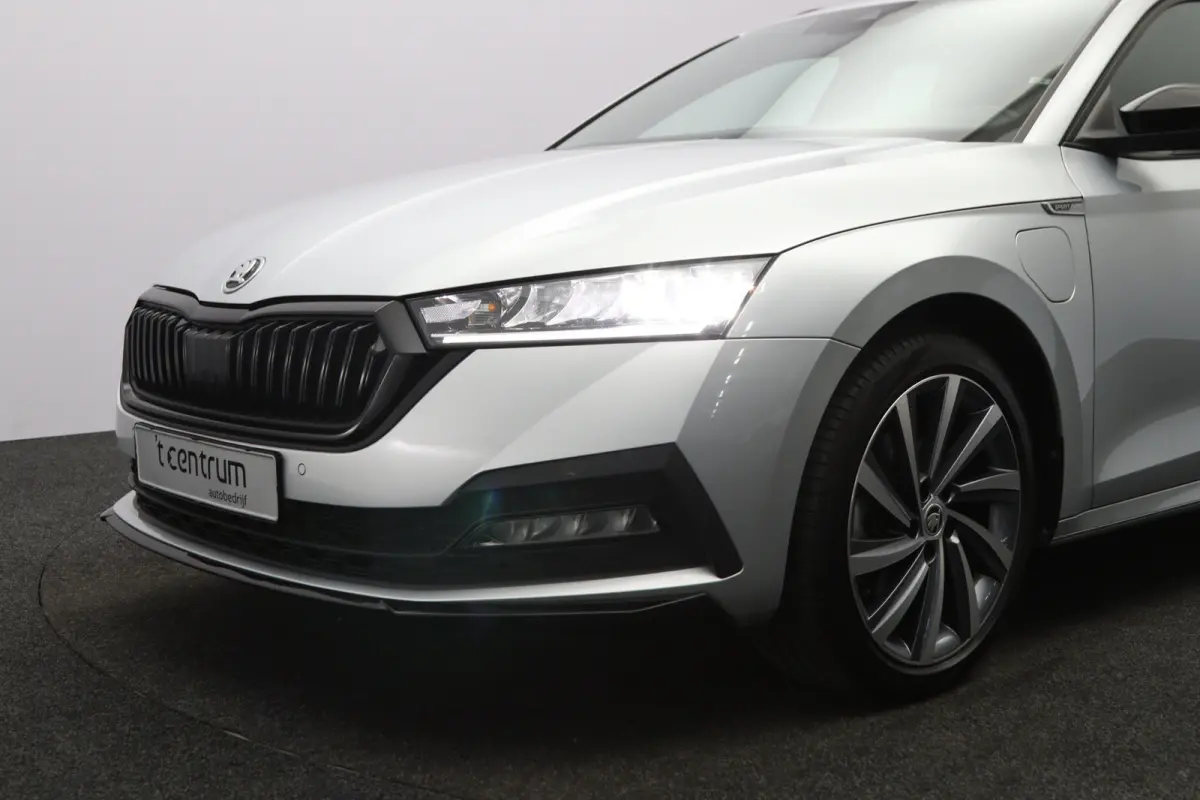 1.4 TSI iV PHEV 204 PK Sportline Business, Keyless, Carplay
