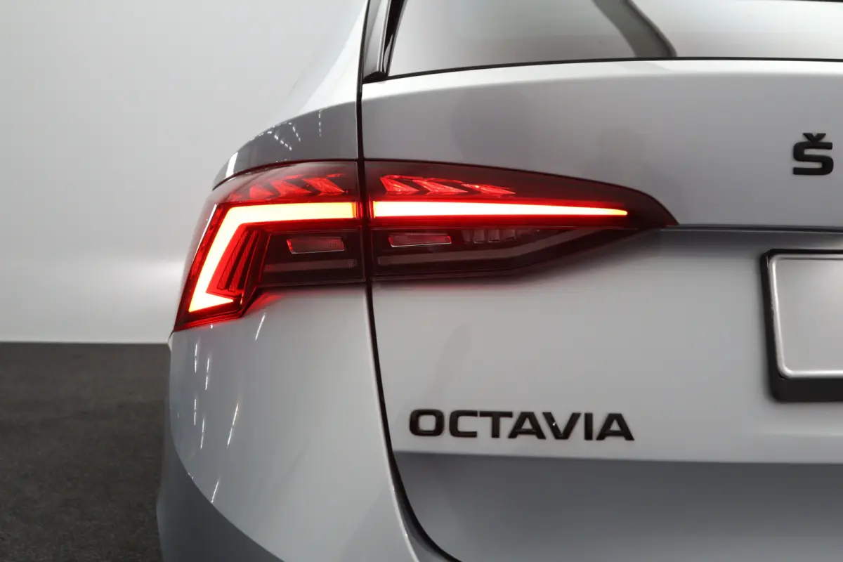 1.4 TSI iV PHEV 204 PK Sportline Business, Keyless, Carplay