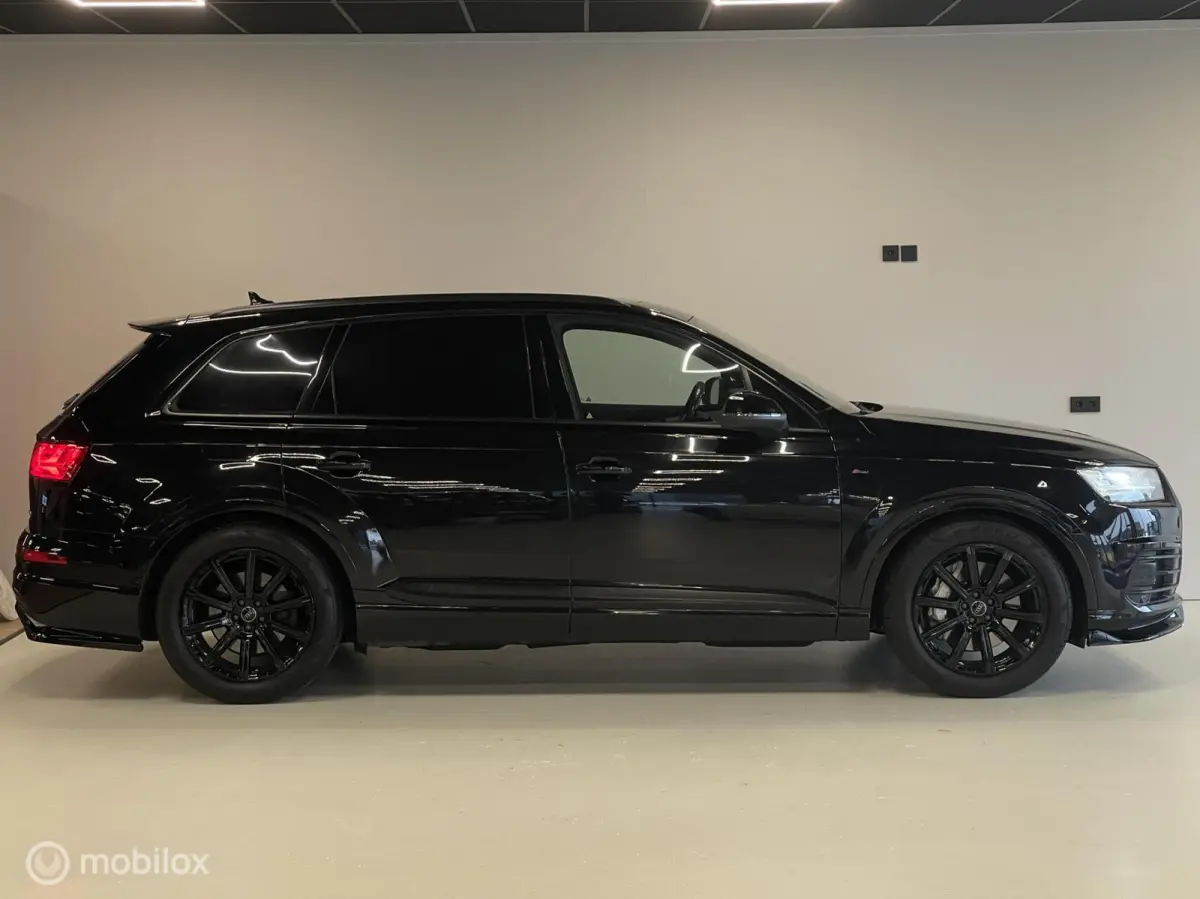 SQ7 3.0 TDI quattro