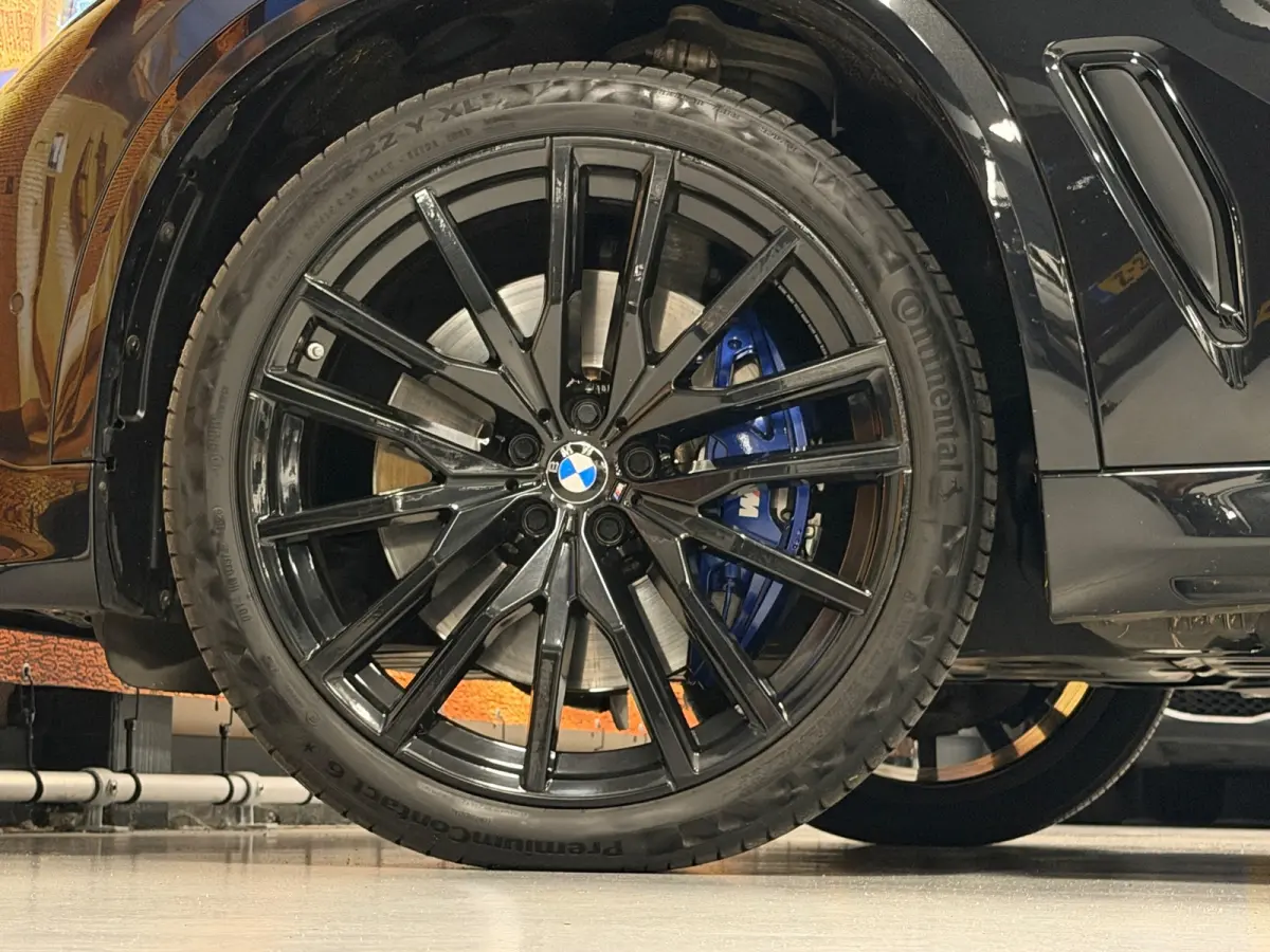 XDrive45e High Exe M-Sport B&W Skylounge Full Options