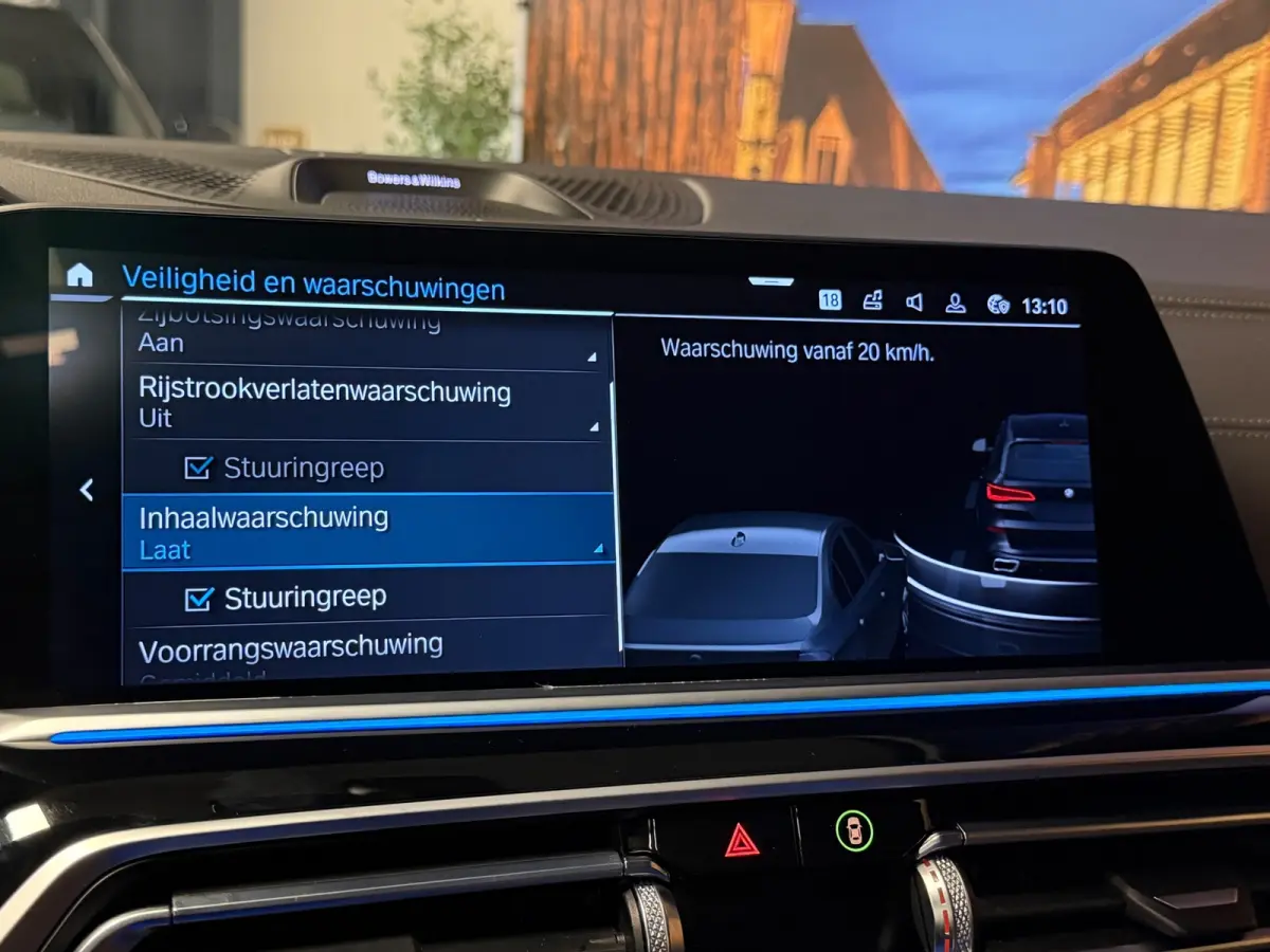 XDrive45e High Exe M-Sport B&W Skylounge Full Options