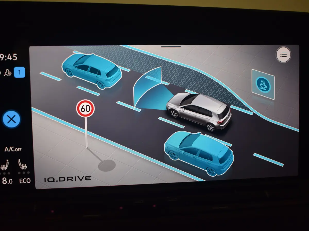 1.4 eHybrid GTE l Nardo Grey l Stoel/Stuurverwarming l Matrix LED l Keyless | Navigatie l Camera l Parkeersensoren l 17"LMV