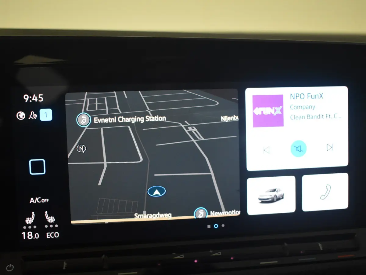 1.4 eHybrid GTE l Nardo Grey l Stoel/Stuurverwarming l Matrix LED l Keyless | Navigatie l Camera l Parkeersensoren l 17"LMV
