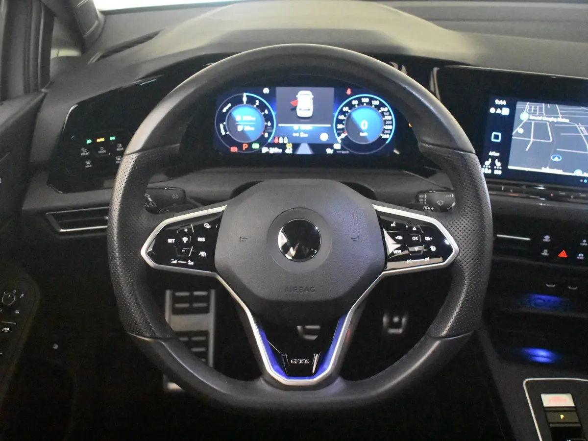 1.4 eHybrid GTE l Nardo Grey l Stoel/Stuurverwarming l Matrix LED l Keyless | Navigatie l Camera l Parkeersensoren l 17"LMV