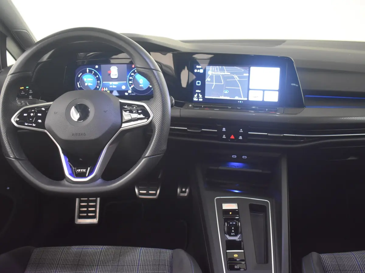 1.4 eHybrid GTE l Nardo Grey l Stoel/Stuurverwarming l Matrix LED l Keyless | Navigatie l Camera l Parkeersensoren l 17"LMV