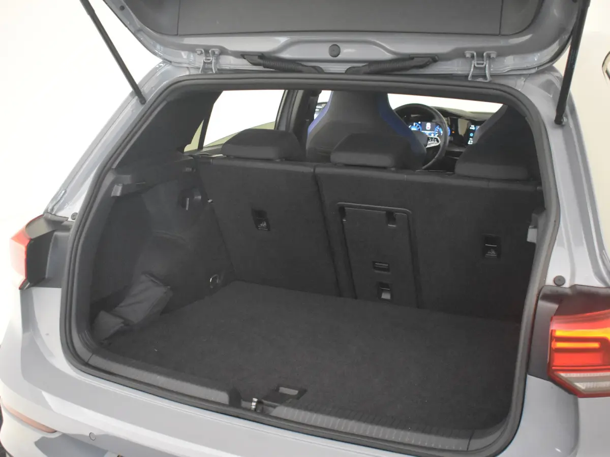 1.4 eHybrid GTE l Nardo Grey l Stoel/Stuurverwarming l Matrix LED l Keyless | Navigatie l Camera l Parkeersensoren l 17"LMV