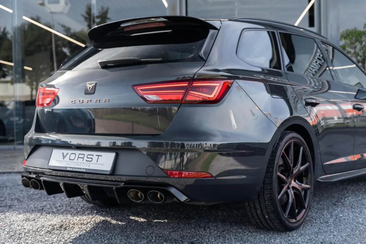 2.0 TSI CUPRA R 4Drive Carbon Pano Beats Brembo