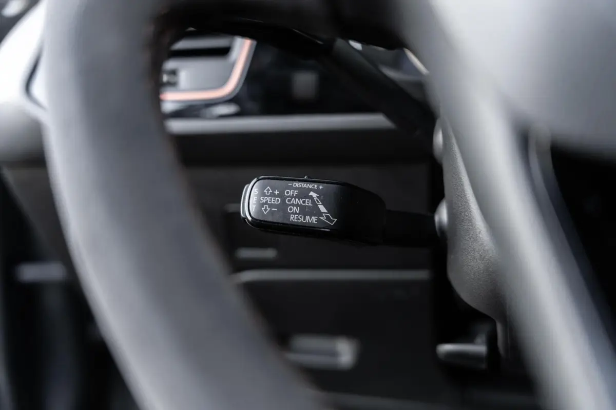 2.0 TSI CUPRA R 4Drive Carbon Pano Beats Brembo