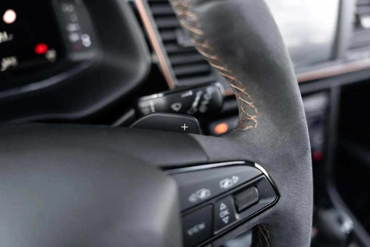 2.0 TSI CUPRA R 4Drive Carbon Pano Beats Brembo