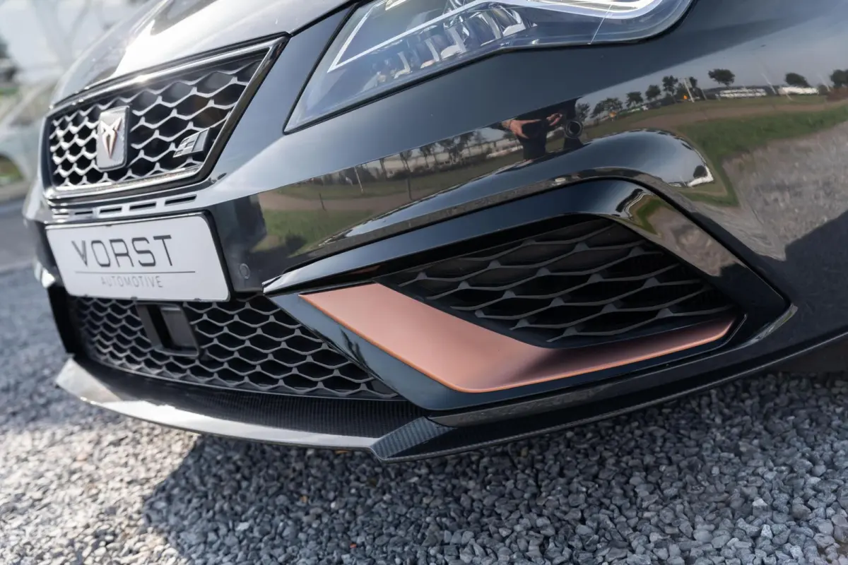 2.0 TSI CUPRA R 4Drive Carbon Pano Beats Brembo