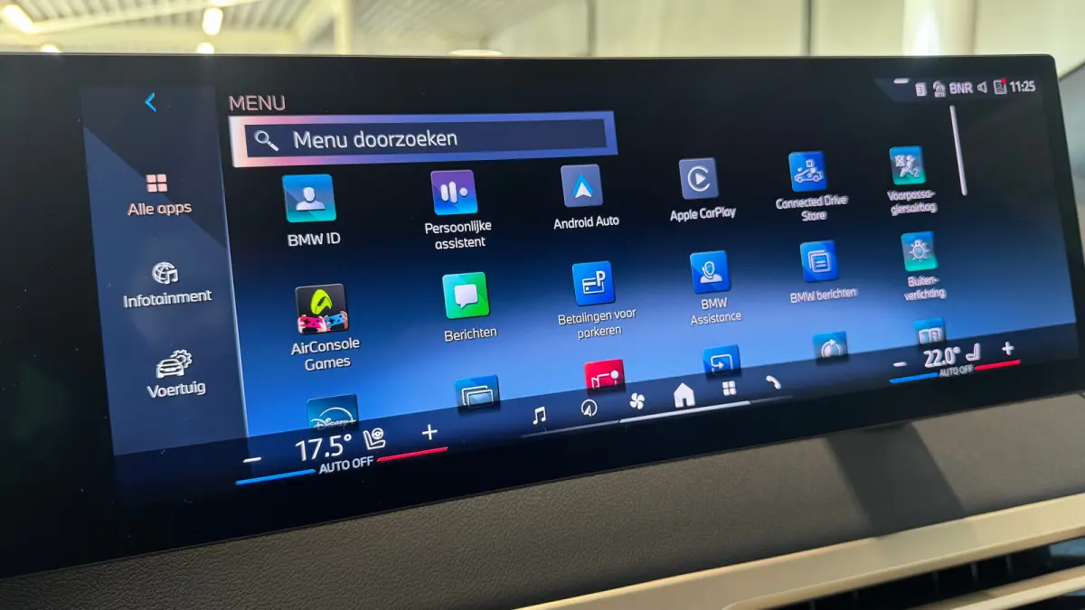 xDRIVE45 101KWH / LEDER / FULL-LED / SKY LOUNGE / SOFT-CLOSE / 22" LMV /  ELEKTR. TREKHAAK / LUCHTVERING / HARMAN KARDON / ORG. NL. / FULL OPTIONS / NIEUWSTAAT !!