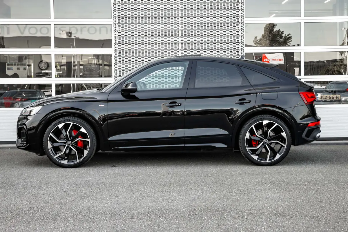 50 TFSI e S edition Competition | Achteruitrijcamera | Apple Carplay/Android Auto|telefoonintegratie premium | Elektrisch bedienbare achterklep | Panoramadak | Achteruitrijcamera | Stoelverw