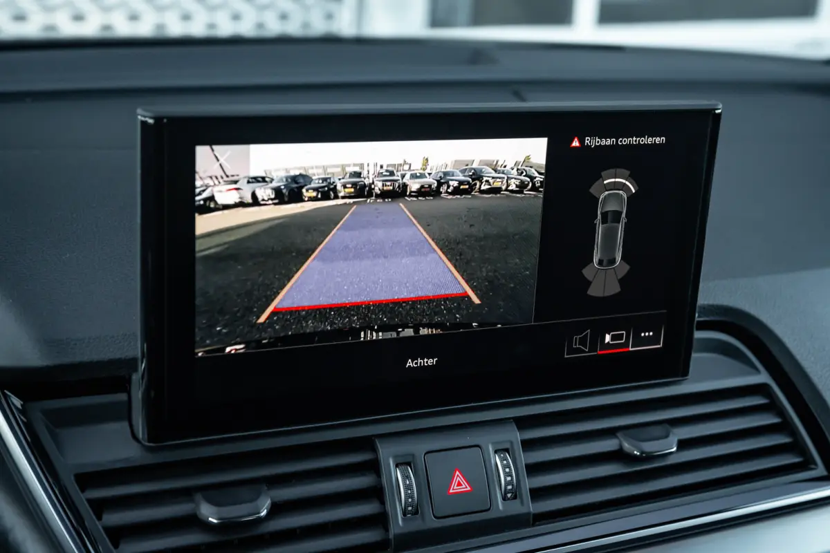 50 TFSI e S edition Competition | Achteruitrijcamera | Apple Carplay/Android Auto|telefoonintegratie premium | Elektrisch bedienbare achterklep | Panoramadak | Achteruitrijcamera | Stoelverw