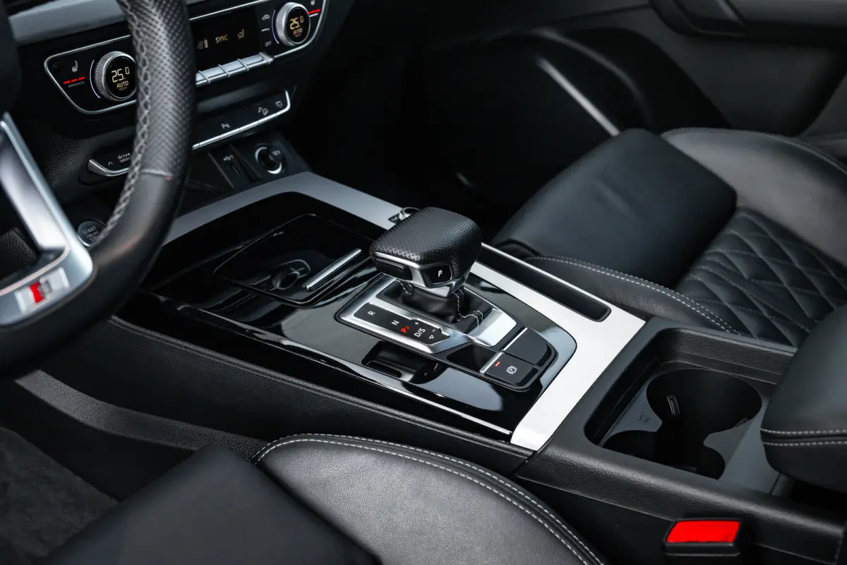 50 TFSI e S edition Competition | Achteruitrijcamera | Apple Carplay/Android Auto|telefoonintegratie premium | Elektrisch bedienbare achterklep | Panoramadak | Achteruitrijcamera | Stoelverw