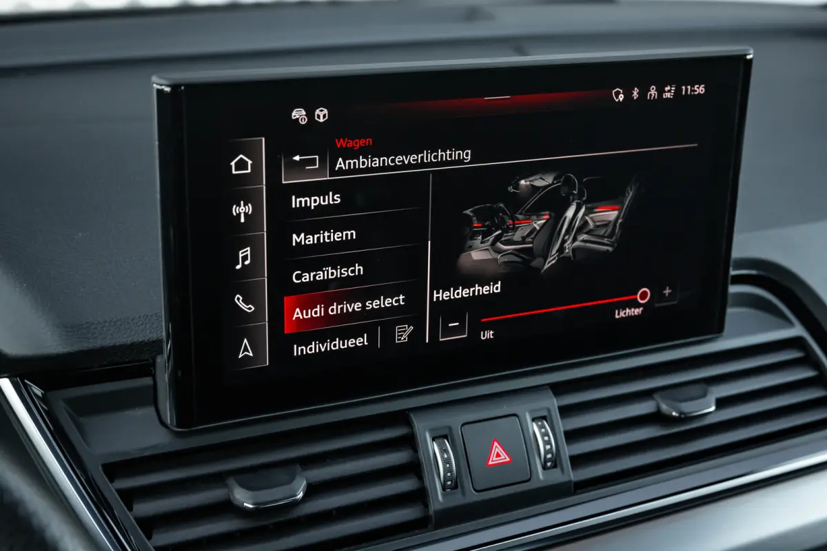 50 TFSI e S edition Competition | Achteruitrijcamera | Apple Carplay/Android Auto|telefoonintegratie premium | Elektrisch bedienbare achterklep | Panoramadak | Achteruitrijcamera | Stoelverw