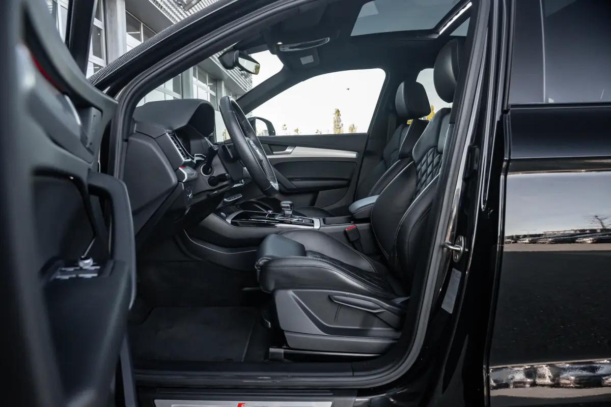 50 TFSI e S edition Competition | Achteruitrijcamera | Apple Carplay/Android Auto|telefoonintegratie premium | Elektrisch bedienbare achterklep | Panoramadak | Achteruitrijcamera | Stoelverw