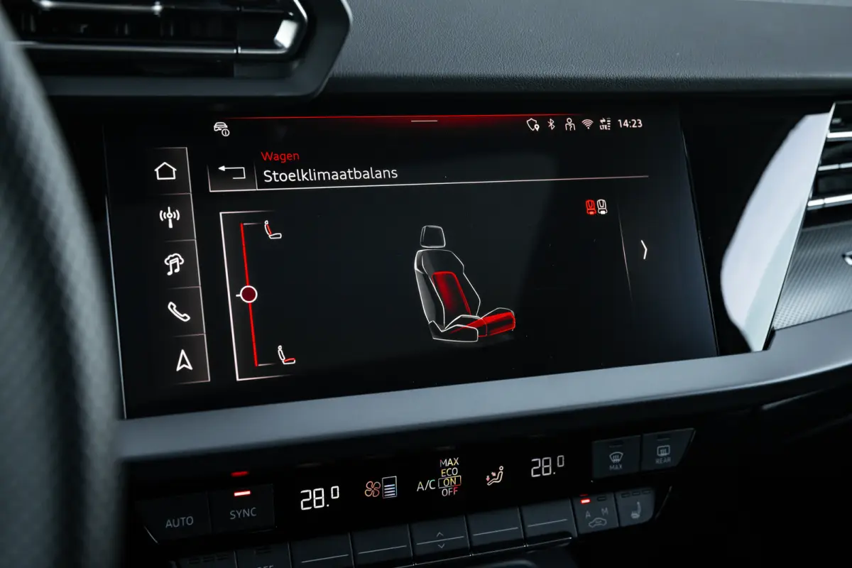45 TFSI e S edition Competition | Panoramadak | Achteruitrijcamera | ACC | Sfeerverlichting | | Achteruitrijcamera | Apple Carplay/Android Auto|telefoonintegratie premium | Cruise control ad
