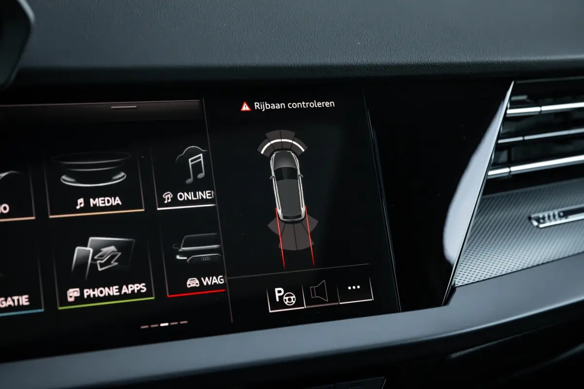 45 TFSI e S edition Competition | Panoramadak | Achteruitrijcamera | ACC | Sfeerverlichting | | Achteruitrijcamera | Apple Carplay/Android Auto|telefoonintegratie premium | Cruise control ad