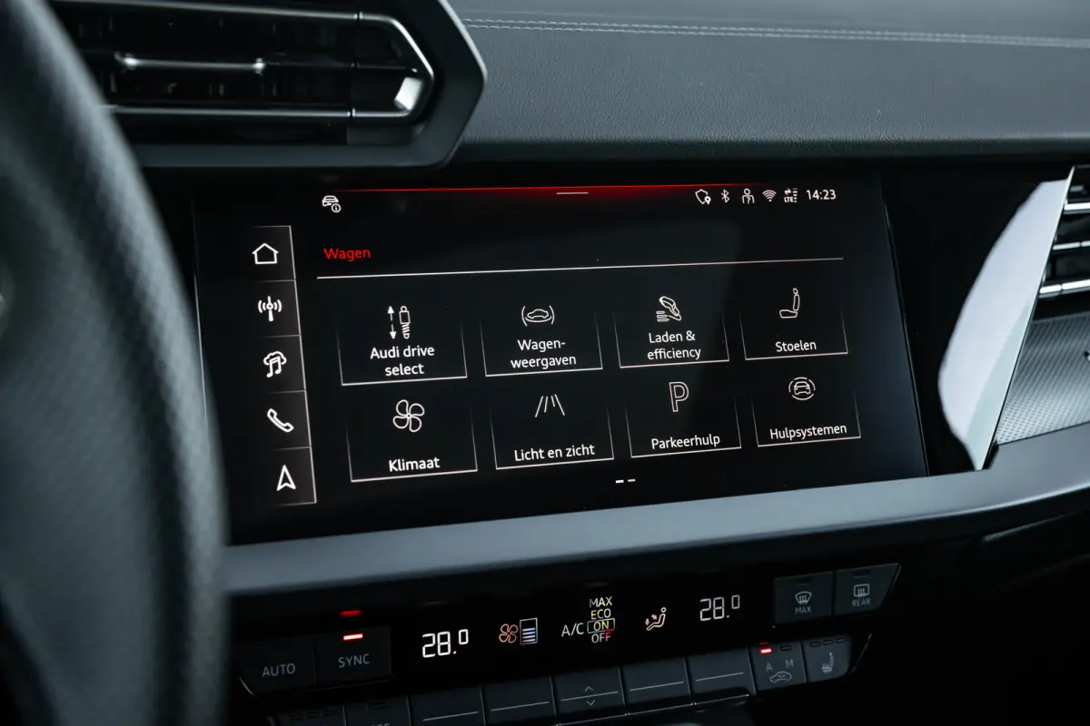45 TFSI e S edition Competition | Panoramadak | Achteruitrijcamera | ACC | Sfeerverlichting | | Achteruitrijcamera | Apple Carplay/Android Auto|telefoonintegratie premium | Cruise control ad