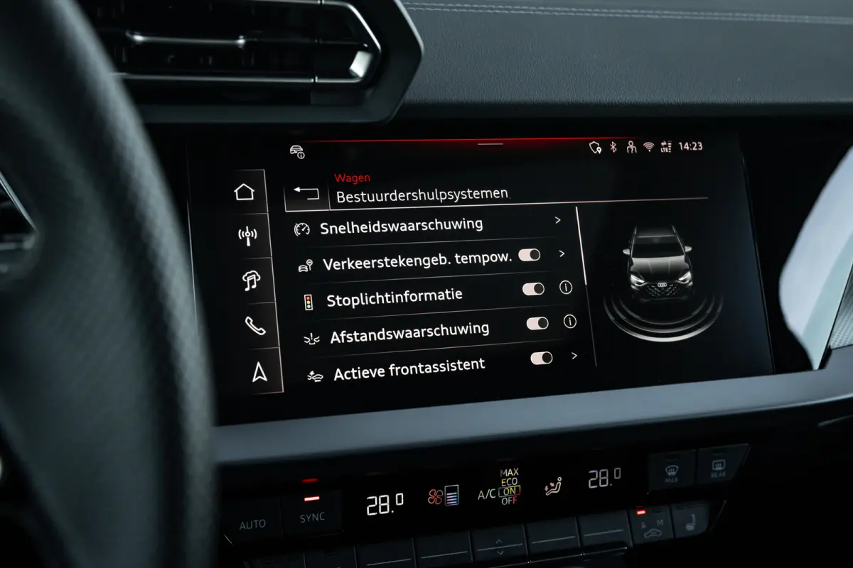 45 TFSI e S edition Competition | Panoramadak | Achteruitrijcamera | ACC | Sfeerverlichting | | Achteruitrijcamera | Apple Carplay/Android Auto|telefoonintegratie premium | Cruise control ad
