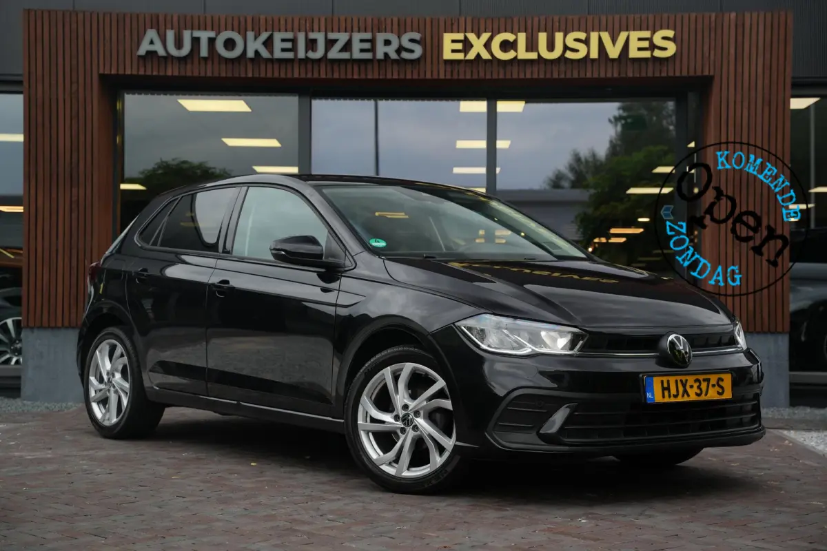 1.0 TSI Life Business Apple carplay Getint glas Airco Emergency braking DAB+ File assistent Navi