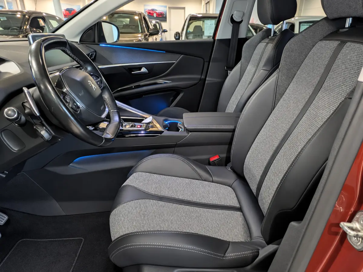 1.2 PureTech Allure Automaat Airco, Cruise Control, Trekhaak, Stuurbekrachtiging