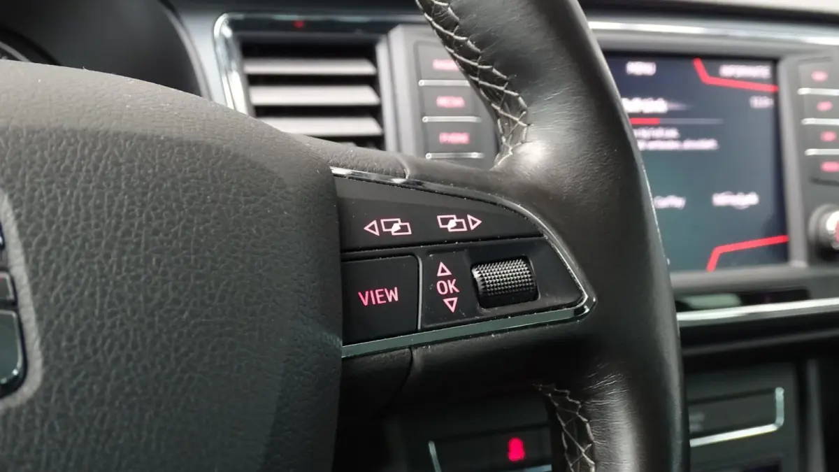 1.0 EcoTSI Style | 5deurs | Navi | Airco | Hoge Instap | 2019 | Vol opties | Inruil mogelijk