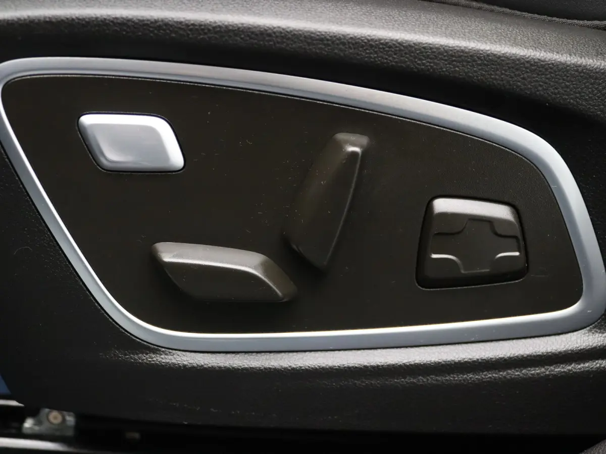 4x4 plug-in hybrid 300pk atelier Alpine Panoramadak | Stoel-/stuur-/voorruitverw.