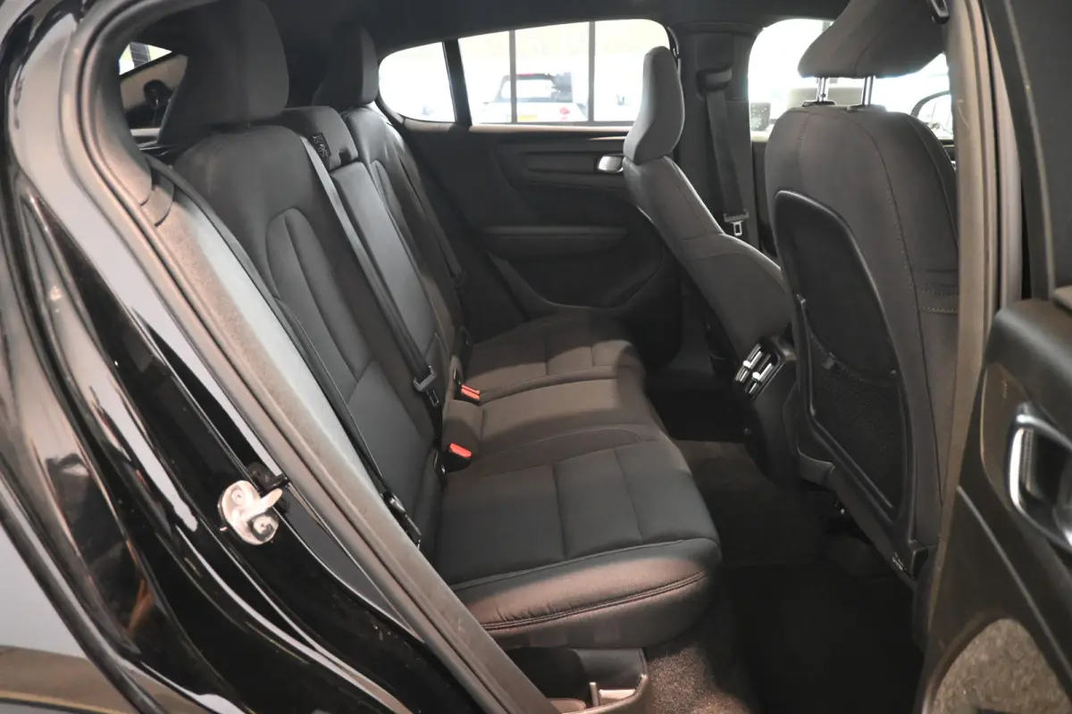 Recharge Plus 69 kWh NAP! SOH 94.6% Clima Adaptieve Cruise Carplay Panoramadak Trekhaak CarPlay 100% Onderhouden! Inruil Mogelijk!