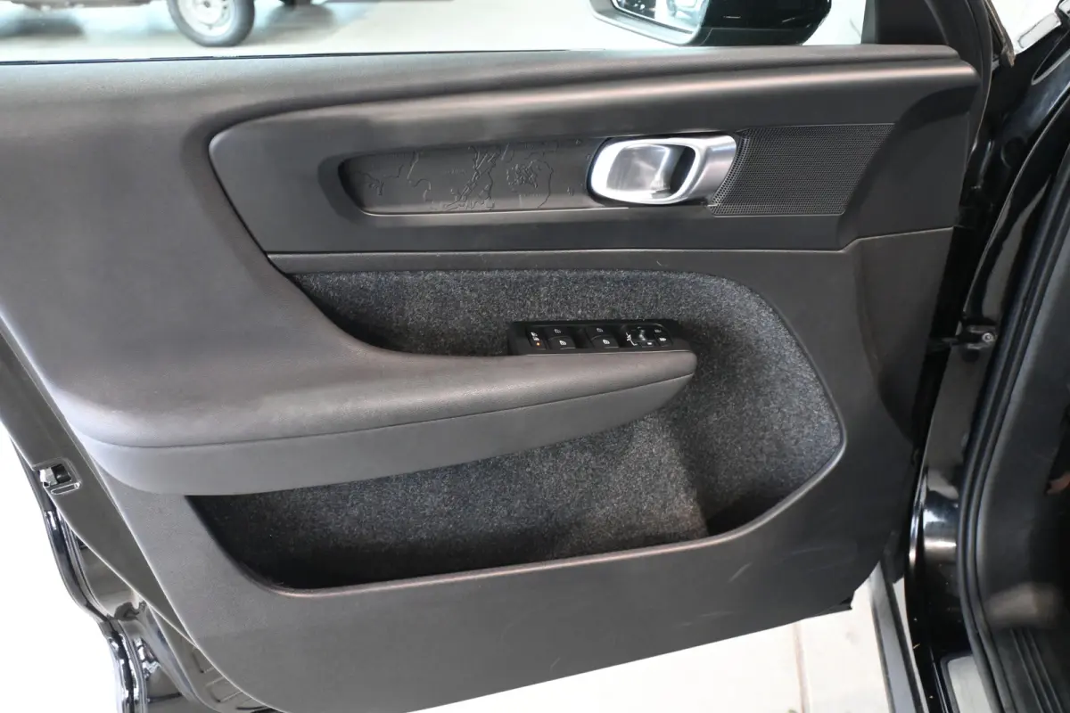 Recharge Plus 69 kWh NAP! SOH 94.6% Clima Adaptieve Cruise Carplay Panoramadak Trekhaak CarPlay 100% Onderhouden! Inruil Mogelijk!