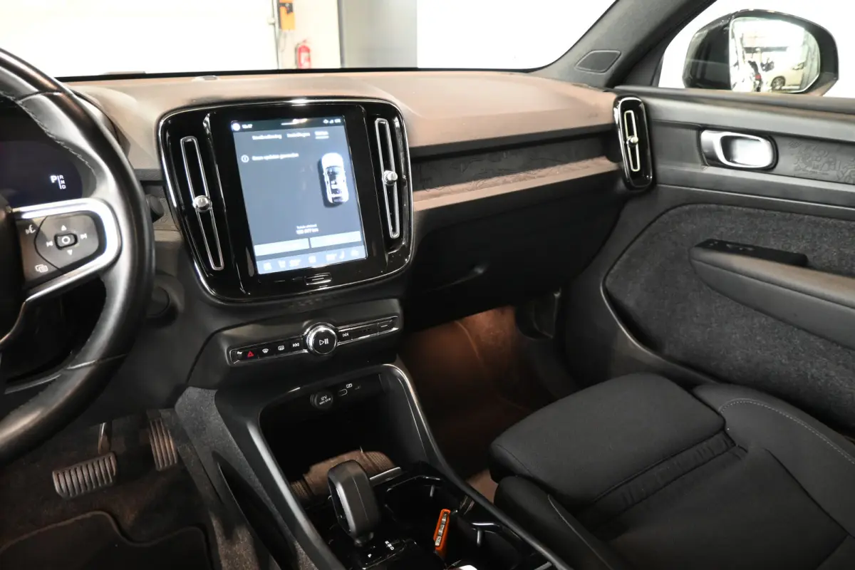 Recharge Plus 69 kWh NAP! SOH 94.6% Clima Adaptieve Cruise Carplay Panoramadak Trekhaak CarPlay 100% Onderhouden! Inruil Mogelijk!