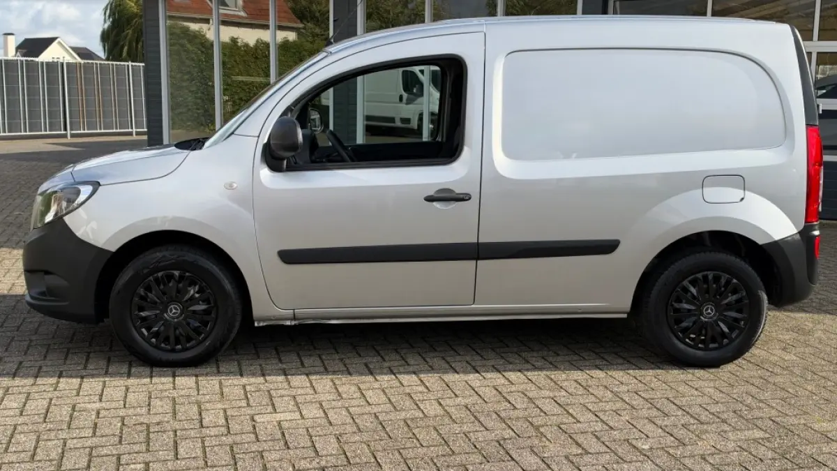 109 CDI 66KW 90PK EURO 6 AIRCO/ CRUISE CONTROL/ NAVIGATIE/ 100% DEALERONDERHOUDEN