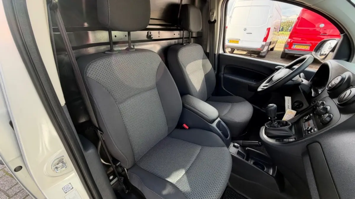 109 CDI 66KW 90PK EURO 6 AIRCO/ CRUISE CONTROL/ NAVIGATIE/ 100% DEALERONDERHOUDEN