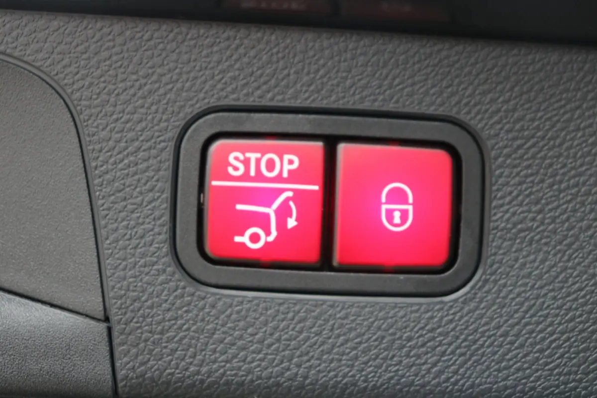 4MATIC 320pk | Camera 360 Graden | Navi | Panoramisch zonnedak | Stoelverwarming voor + achter |