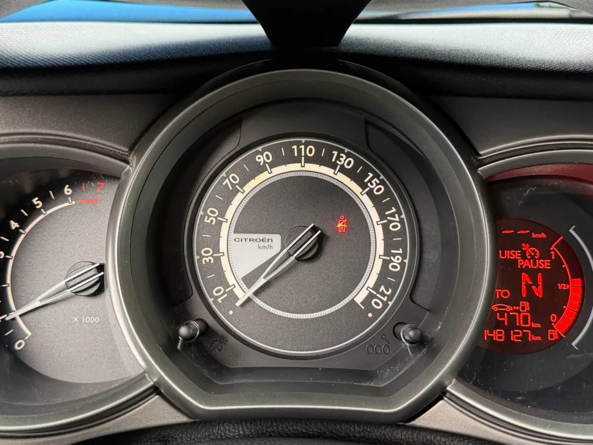 1.2 PureTech Selection|1e Eigenaar|D-Riem vv in 2024|Trekhaak|Navi|Airco|Cruise|PDC|Bleutooth|DealerOnderhouden|Isofix|