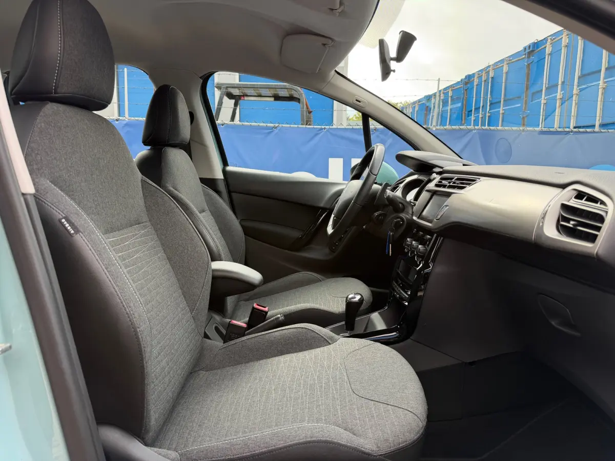 1.2 PureTech Selection|1e Eigenaar|D-Riem vv in 2024|Trekhaak|Navi|Airco|Cruise|PDC|Bleutooth|DealerOnderhouden|Isofix|