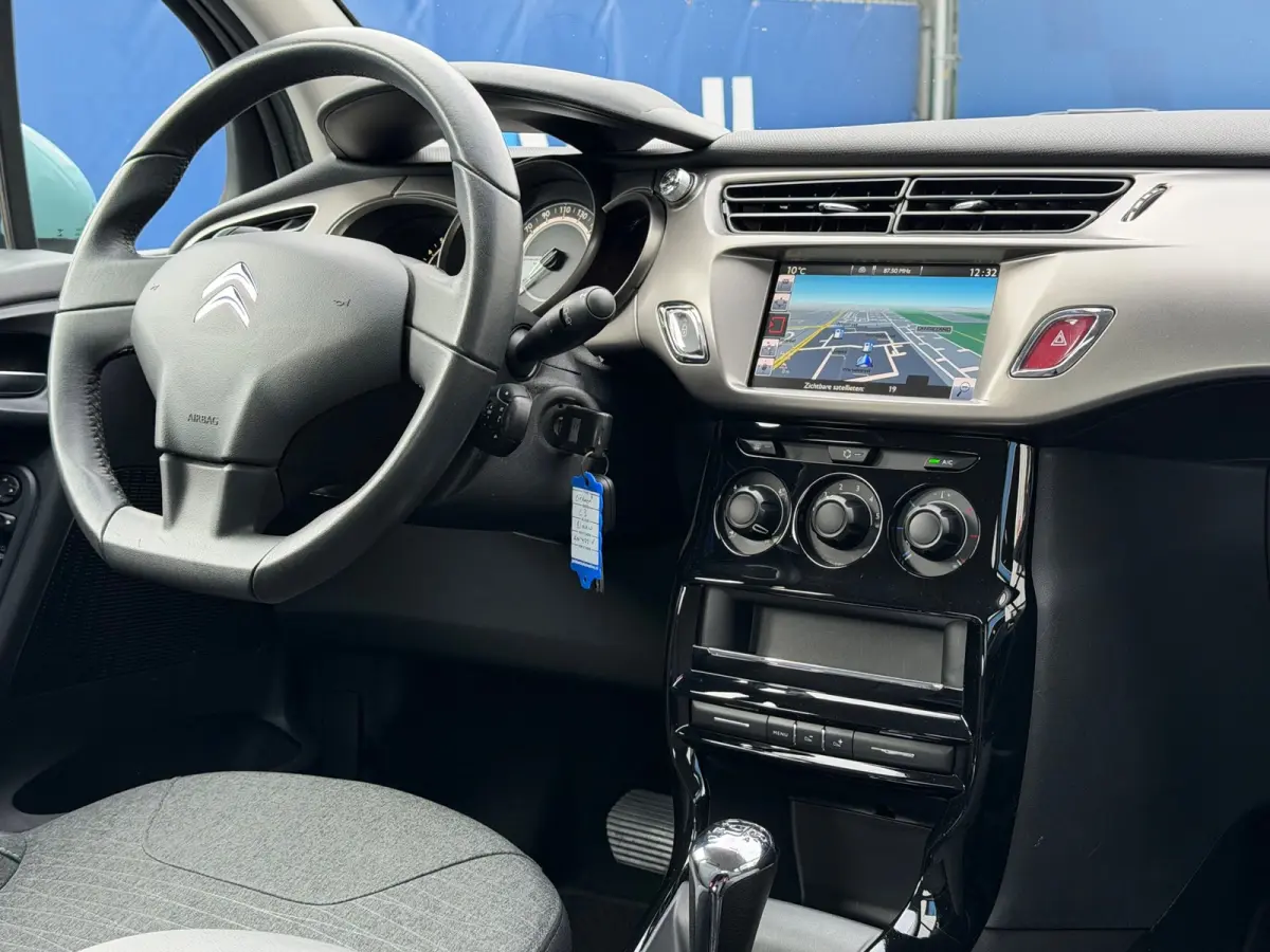 1.2 PureTech Selection|1e Eigenaar|D-Riem vv in 2024|Trekhaak|Navi|Airco|Cruise|PDC|Bleutooth|DealerOnderhouden|Isofix|
