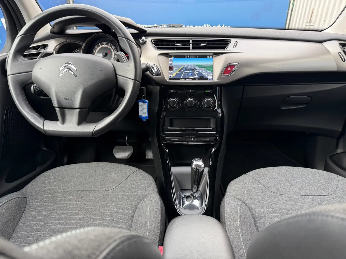 1.2 PureTech Selection|1e Eigenaar|D-Riem vv in 2024|Trekhaak|Navi|Airco|Cruise|PDC|Bleutooth|DealerOnderhouden|Isofix|