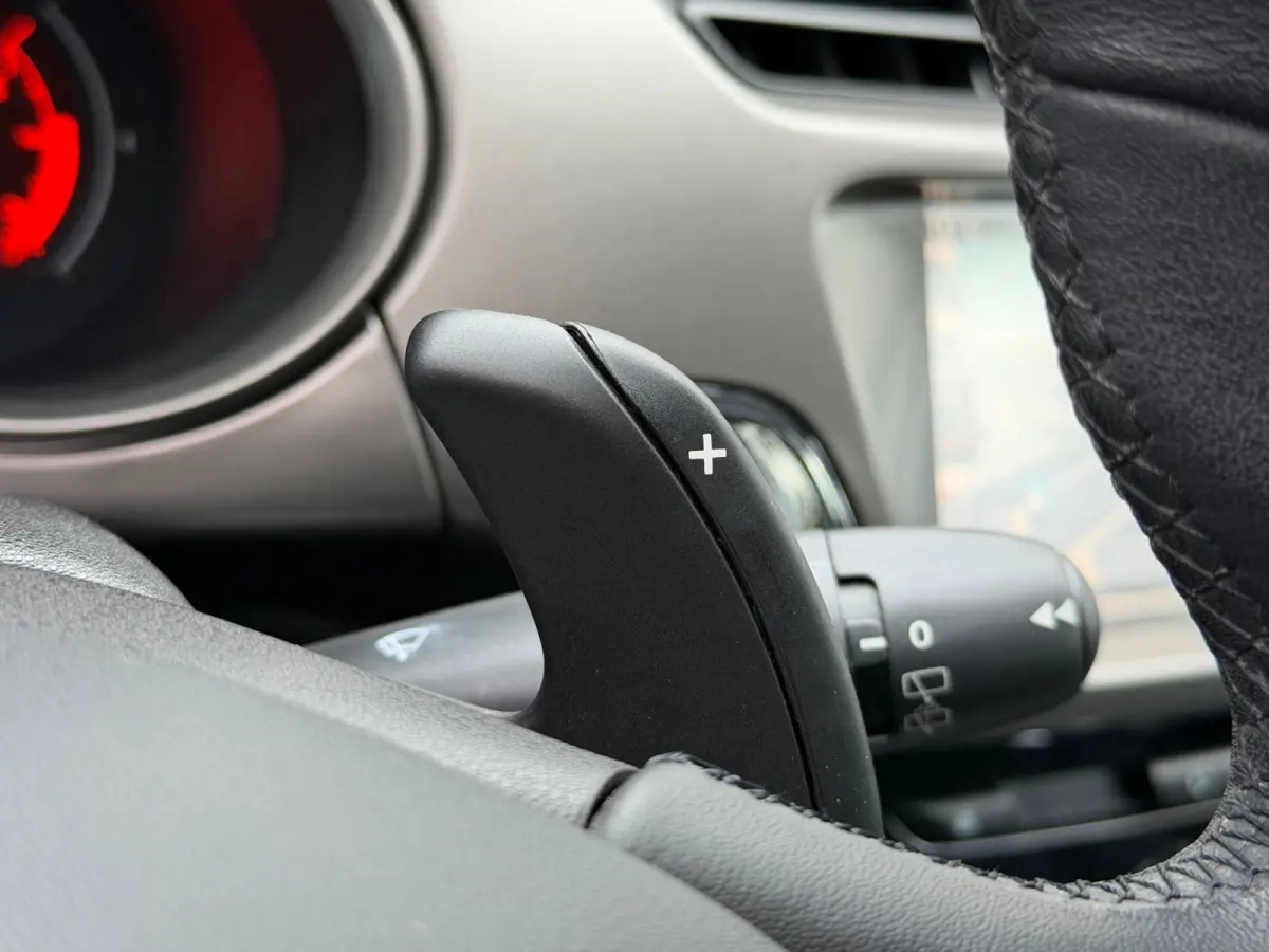 1.2 PureTech Selection|1e Eigenaar|D-Riem vv in 2024|Trekhaak|Navi|Airco|Cruise|PDC|Bleutooth|DealerOnderhouden|Isofix|