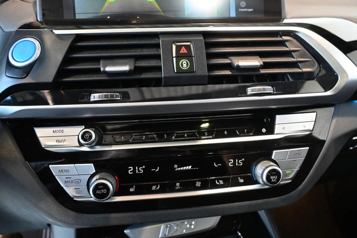 High Executive 80 kWh SOH 96.7% Clima Adaptieve Cruise Leder Panoramdak Harman&Kardon Trekhaak Inruil Mogelijk!