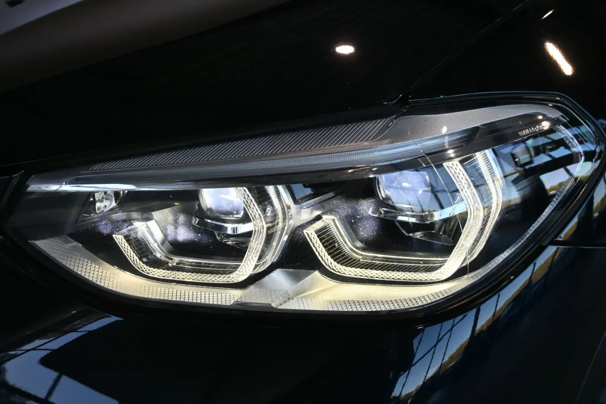 High Executive 80 kWh SOH 96.7% Clima Adaptieve Cruise Leder Panoramdak Harman&Kardon Trekhaak Inruil Mogelijk!