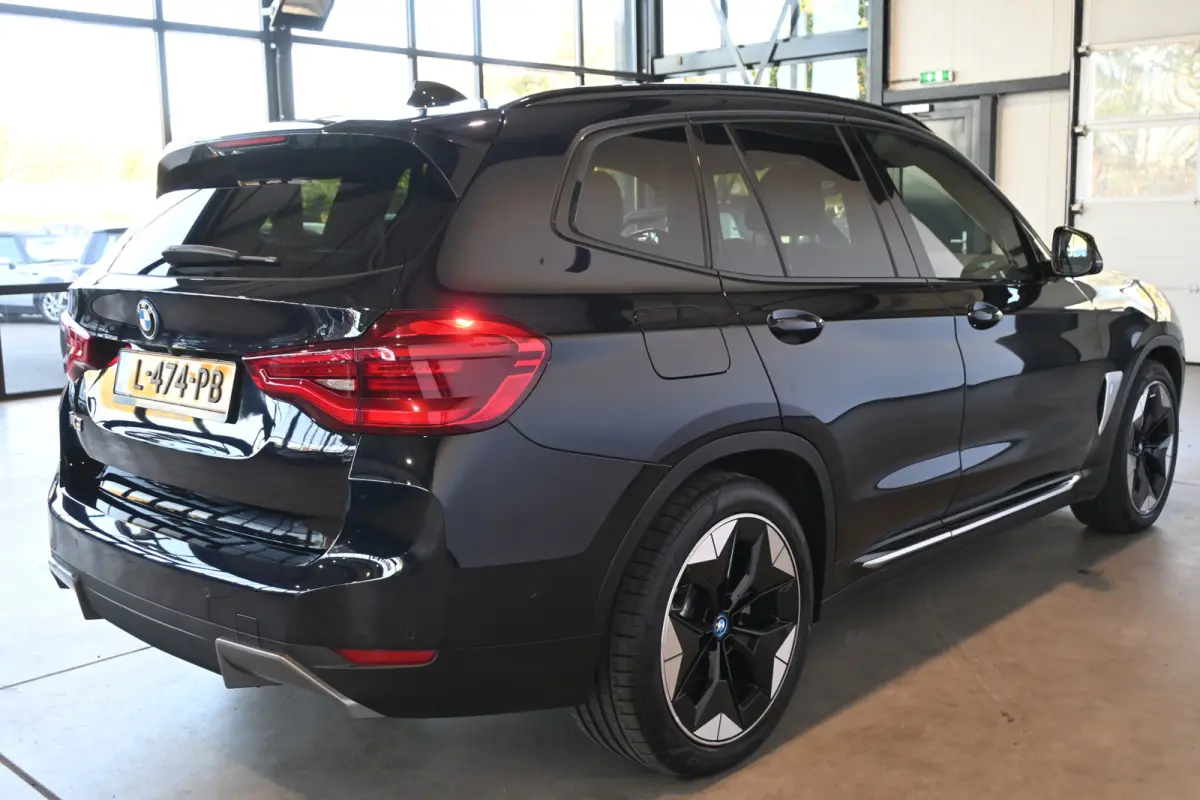 High Executive 80 kWh SOH 96.7% Clima Adaptieve Cruise Leder Panoramdak Harman&Kardon Trekhaak Inruil Mogelijk!