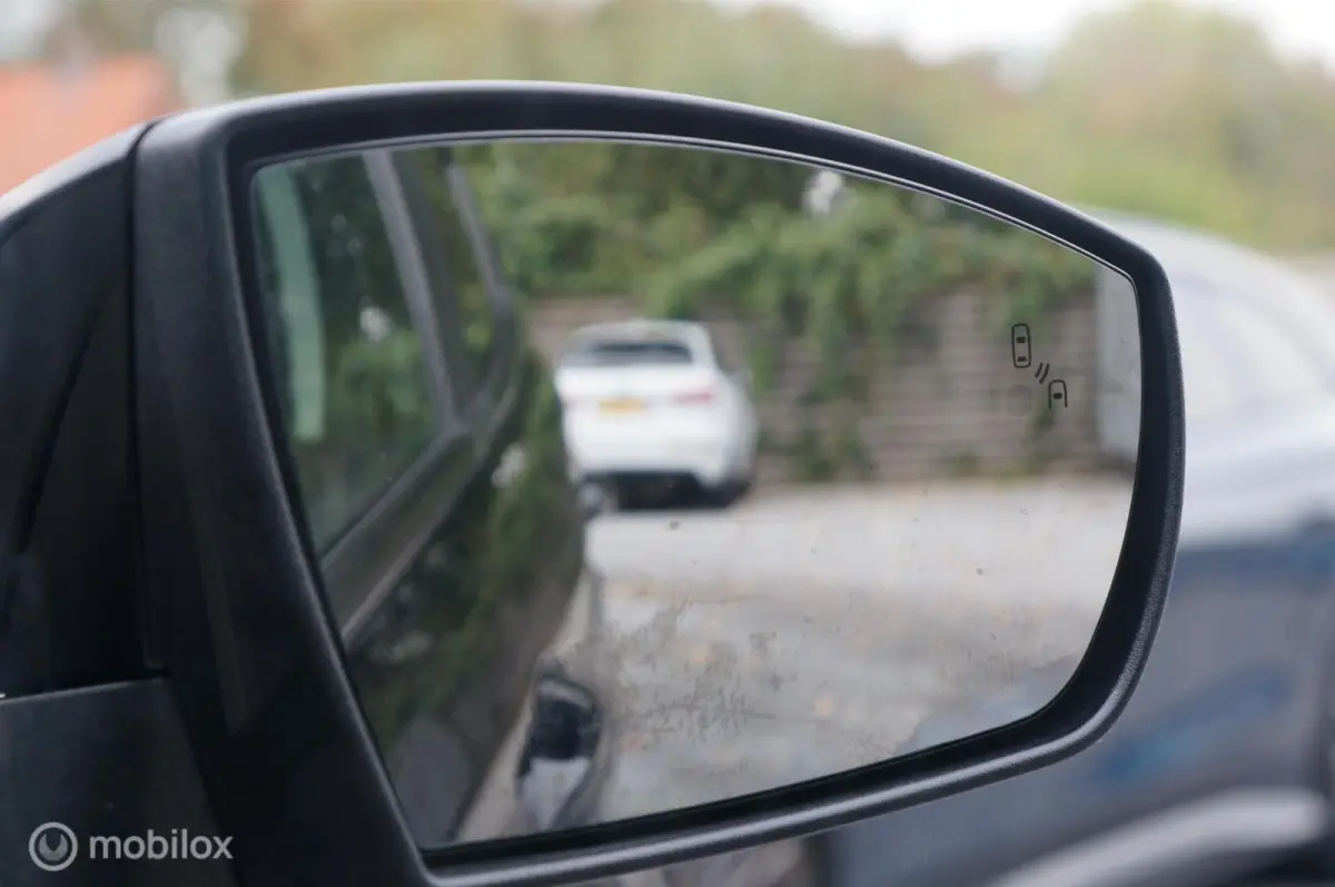1.0 EcoBoost ST-Line Navi Clim LED Matrix B&O
