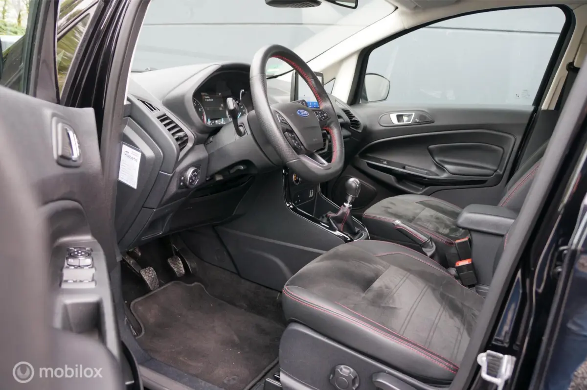 1.0 EcoBoost ST-Line Navi Clim LED Matrix B&O
