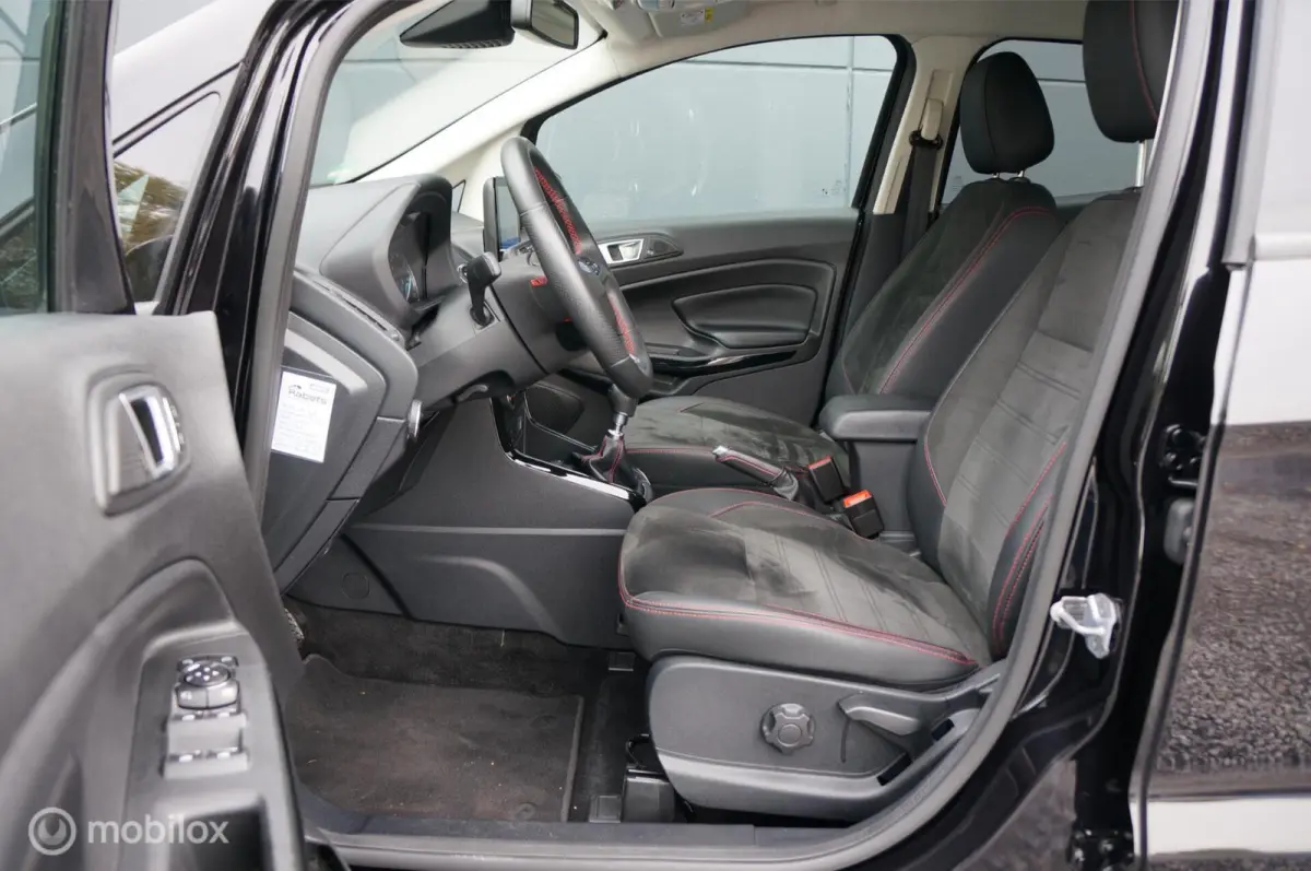 1.0 EcoBoost ST-Line Navi Clim LED Matrix B&O