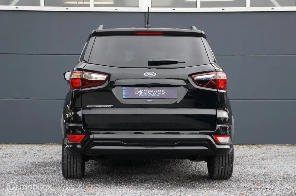 1.0 EcoBoost ST-Line Navi Clim LED Matrix B&O